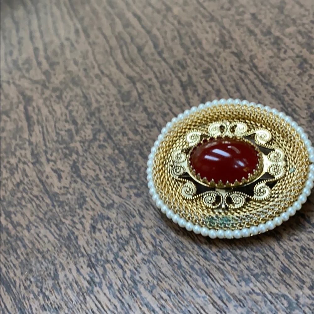 Old piece nice brooch